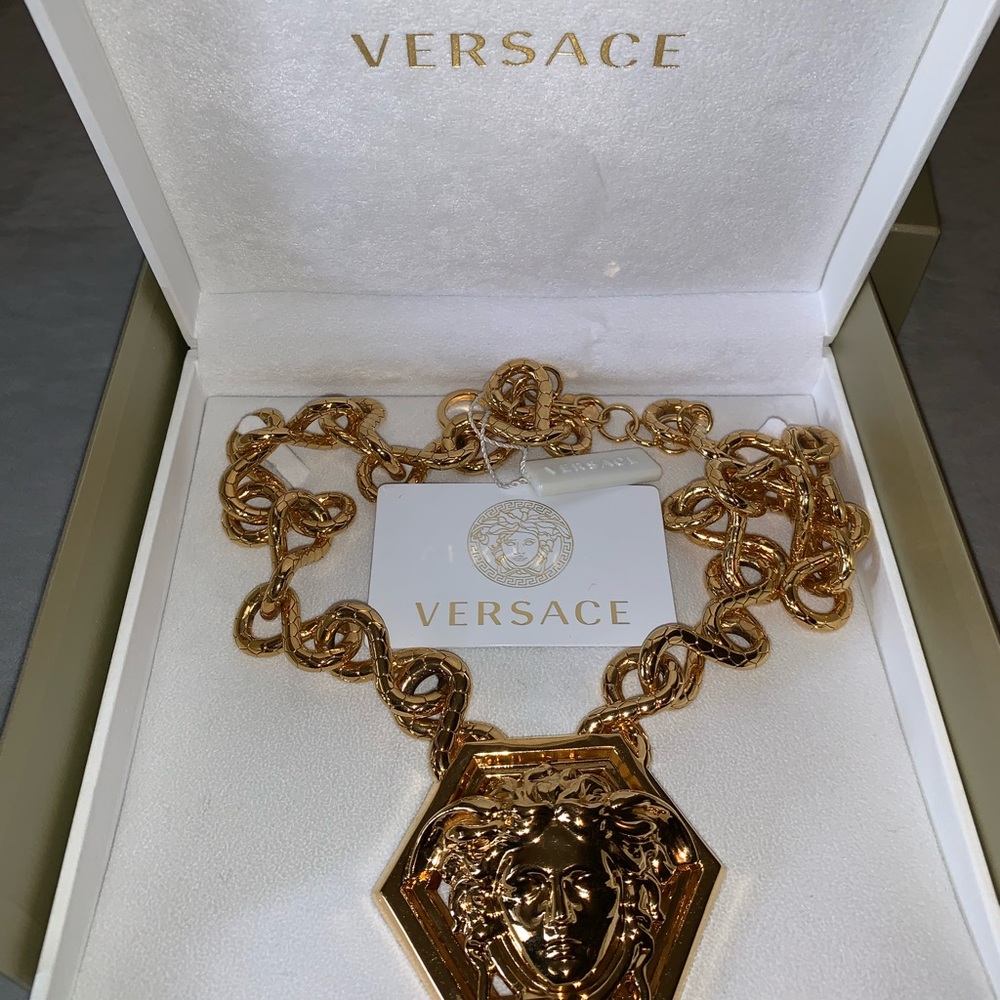 VERSACE x Haas Brothers Gold Medusa Chain ๐ - Picture 2 of 5
